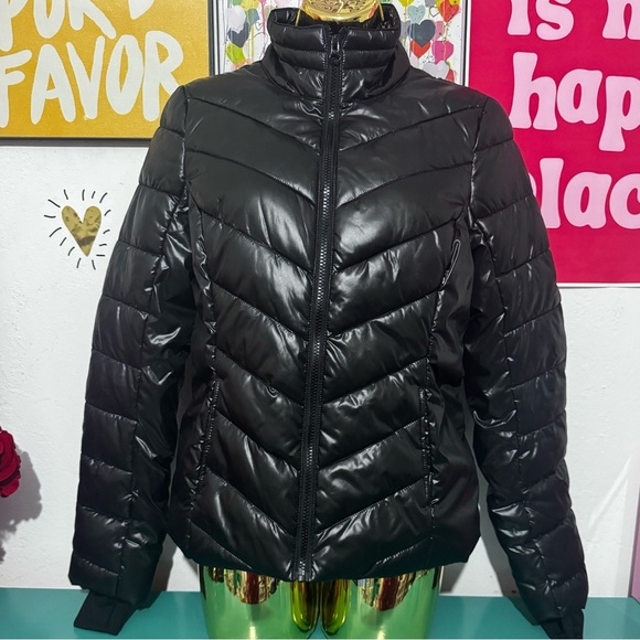 live love dream Jackets & Blazers - New Live Love Dream Women’s Puffer Jacket - Size S/P - Black - Winter Warm Up